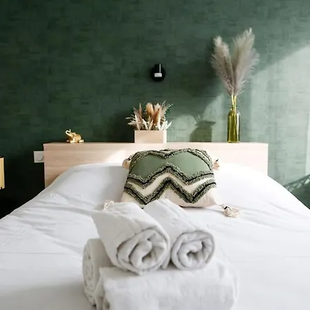 Les Remparts Catalan - 3 Bedrooms, Centre Apartment